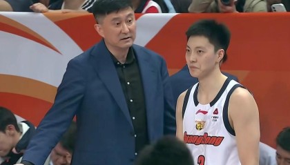 篮球比赛-广东男篮2分惜败，被福建男篮双杀，拉科塞维奇首秀32+16徐杰12分